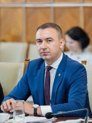 Bogdan Ivan: "Se lucrează foarte clar pentru a identifica care sunt schimbările care pot aduce ANAF cât mai aproape de digitalizare"