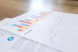 Comenzile noi din industria prelucrătoare au crescut cu 5,5% la 7 luni, dar s-au redus cu 11% în iulie