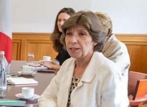 Ministrul francez de Externe afirmă că Moscova trebuie să ţină cont de apelurile pentru oprirea războiului din Ucraina