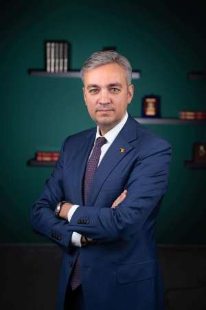 Niculescu: "Trebuie impus un prag la montarea panourilor fotovoltaice de către prosumatori"