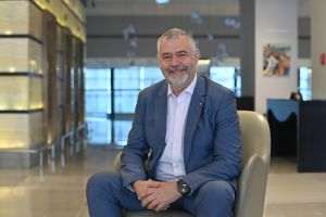 Voicu Oprean a afirmat: "Suntem la bursă pentru a ridica bani. Urmează o majorare de capital. Ne dorim să ridicăm aproximativ 55 de milioane de euro care să susţină extinderea şi dezvoltarea firmei pentru următoarea perioadă".