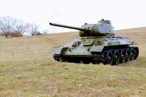 Kremlinul ameninţă cu "arderea" tancurilor americane de tip Abrams livrate Ucrainei