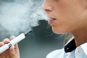 Asociaţia Industriei de Vaping salută interzicerea vânzării de ţigări electronice către minori