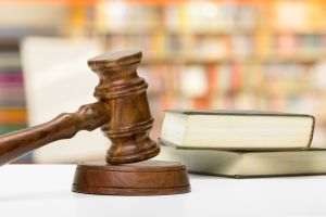 Judges and prosecutors will promote legal education in schools.