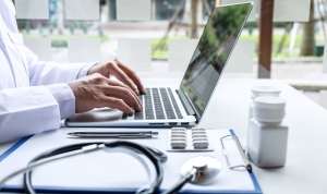 eTELEDOC, aliat de nădejde pentru sănătatea întregii familii. Care sunt beneficiile telemedicinei pentru români