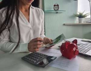 ECA atrage atenţia că datoria, inflaţia şi războiul din Ucraina afectează bugetul UE