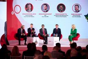 Sistemul Coca-Cola România devine primul producător local de băuturi cu o unitate proprie de fabricare rPET