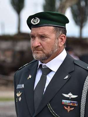 Şeful poliţiei din Israel ameninţă că trimite protestatarii anti-război în Gaza