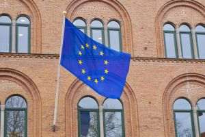AFP: UE a aprobat un proiect de regulament menit să asigure aprovizionarea cu materii prime esenţiale