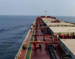 Reuters: Rebeli houthi au capturat în Marea Roşie o navă cu legături cu o companie israeliană