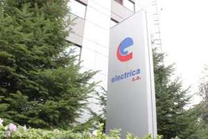 Acţionarii Electrica vor alege un nou Consiliu, la începutul anului viitor