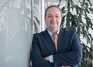 CREASOFT: Semnătura electronică pe documentele de muncă elimină până la 40% din munca birocratică
