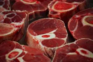 FAO recomandă majorarea producţiei de carne ca răspuns la provocările de sănătate din ţările sărace