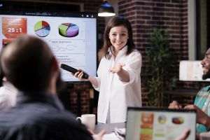 Studiu: Inteligenţa artificială, binefacere pentru domeniul vânzărilor