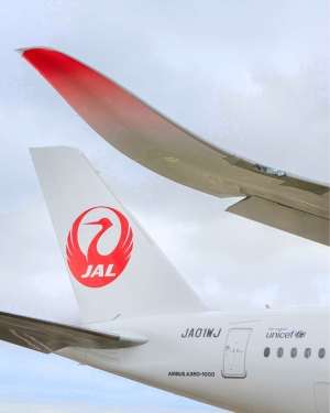 Reuters: "Japan Airlines înregistrează pierderi cauzate de avionul avariat din Tokyo"