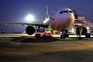 AFP: Mesaje anti-Hezbollah au apărut pe ecranele de la aeroportul din Beirut