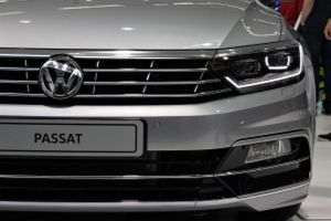 Reuters: Volkswagen a prezentat primele sale vehicule dotate cu un asistent vocal ChatGPT