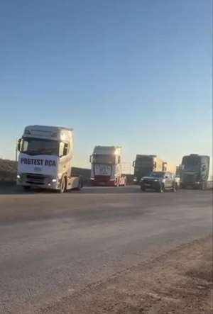 Protest spontan al transportatorilor împotriva scumpirilor RCA şi accizei la motorină