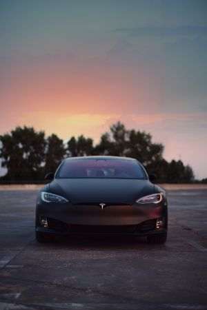 CNBC: Tesla a redus preţurile automobilelor Model Y în mai multe ţări din Europa