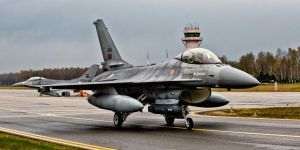CNN: Administraţia Biden aprobă vânzarea a 40 de avioane de luptă F-16 către Turcia