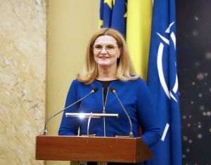 Preşedinta Agenţiei Naţionale pentru Sport, Elisabeta Lipă a declarat: "Sperăm ca numărul sportivilor calificaţi să crească semnificativ anul acesta şi dintre ei să avem cât mai mulţi sportivi buni, ca să reuşim să ne ducem mai sus în clasamentul pe naţiuni faţă de Jocurile Olimpice de la Tokyo". (Sursa foto: facebook / Agenţia Naţională pentru Sport)