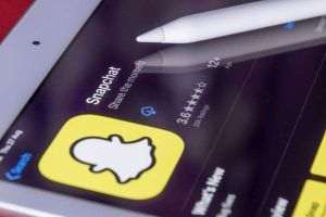 Reuters: Snap renunţă la 528 de angajaţi, respectiv 10% din forţa sa de muncă la nivel global