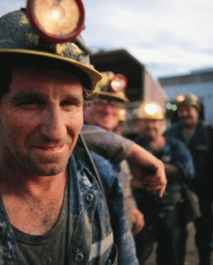 Minerii din Valea Jiului vor declanşa o grevă de avertisment
