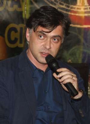 Ciucă: "Tiberiu Florescu se alătură echipei doctorului Cătălin Cîrstoiu"