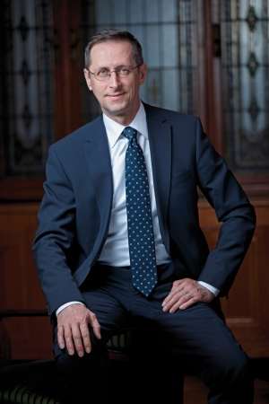 Bloomberg: Ungaria amână investiţii în valoare de 1,9 miliarde de dolari pentru a ţine sub control deficitul