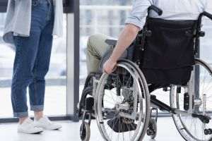 Act normativ: Accesibilizarea învăţământului superior pentru persoanele cu dizabilităţi