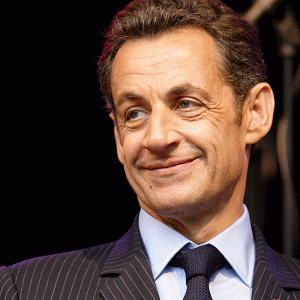 Sarkozy i-a propus lui Băsescu ajutorul Franţei pentru noua centrală nucleară