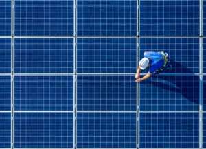 MET Group şi ToRa lansează un parteneriat de dezvoltare pentru un proiect solar şi de stocare în Saxonia