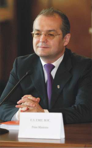Emil Boc: Responsabilii de proiectarea greşită a centurii Bucureştiului, sancţionaţi