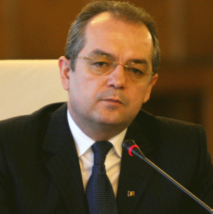 Coaliţia de guvernare nu a fost o bucurie nici pentru PD-L, nici pentru PSD 