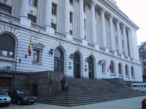 BNR solicită recapitalizarea a 12 bănci cu 4,15 miliarde lei în urma testelor de stres cerute de FMI