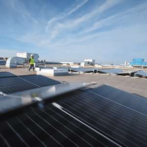 PPD Global investeşte 500.000 euro în panouri fotovoltaice pentru centrul său logistic din Bucureşti