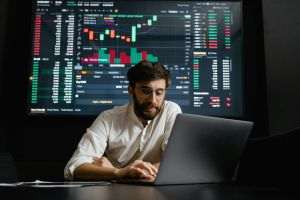 Prime Transaction: Sphera and MedLife - among the best results from the BSE; Electrics and TTS - poor results 