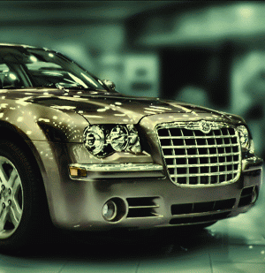 "Chrysler", cel mai mic dintre cei trei producători auto majori ai SUA, după "General Motors" şi "Ford", a solicitat protecţia Legii falimentului la data de 30 aprilie. Compania ar putea ieşi de sub protecţia faţă de creditori cel mai devreme la finele săptămânii curente. 