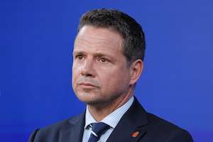 Primarul Varşoviei, Rafal Trzaskowski, va fi candidatul partidului aflat la putere la alegerile prezidenţiale din Polonia