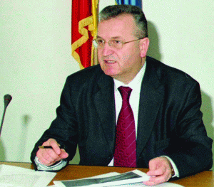 Vasile Puşcaş: Cred că România este foarte interesată să aibă un portofoliu care să îi permită nu doar participarea la procesul decizional din Colegiul Comisarilor ci, mai ales, ofertarea unui brand, a unui obiectiv îndreptat spre o anumită politică europeană pe care România are interesul să o susţină.