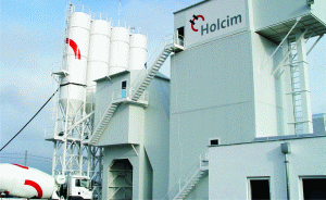 Compania "Holcim" este prezentă în România cu trei fabrici de ciment - în Turda, Câmpulung şi Aleşd, 16 staţii ecologice de betoane şi 5 staţii de agregate. 
