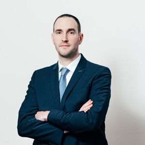 Investitorii români pot accesa ETF-ul InterCapital BET-TRN prin platforma Interactive Brokers