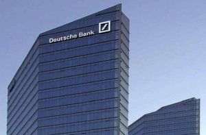 Deutsche Bank îşi prelungeşte colaborarea cu CEO-ul Christian Sewing şi anunţă schimbări în conducerea executivă