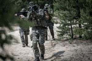 Căutările continuă pentru cei patru soldaţi americani dispăruţi în timpul unui antrenament