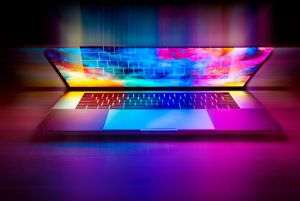 AI-ul va transforma serviciile digitale: Veniturile vor creşte cu 44% până în 2029