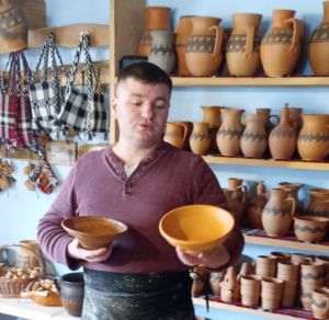 Minunile Maramureşului: Simfonia lutului din Săcel
