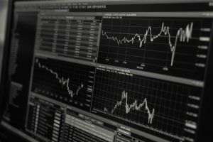 Acţiunile băncilor europene, afectate de turbulenţele de pe pieţele financiare globale