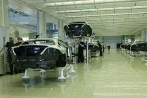 Jaguar Land Rover suspendă livrările către SUA din cauza tarifelor de 25%