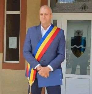 Primarul Gheorghe Neamţu