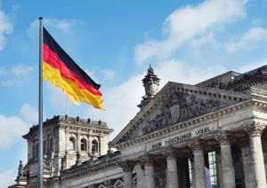 Tarifele vamale americane vor împinge Germania spre stagnare în 2025